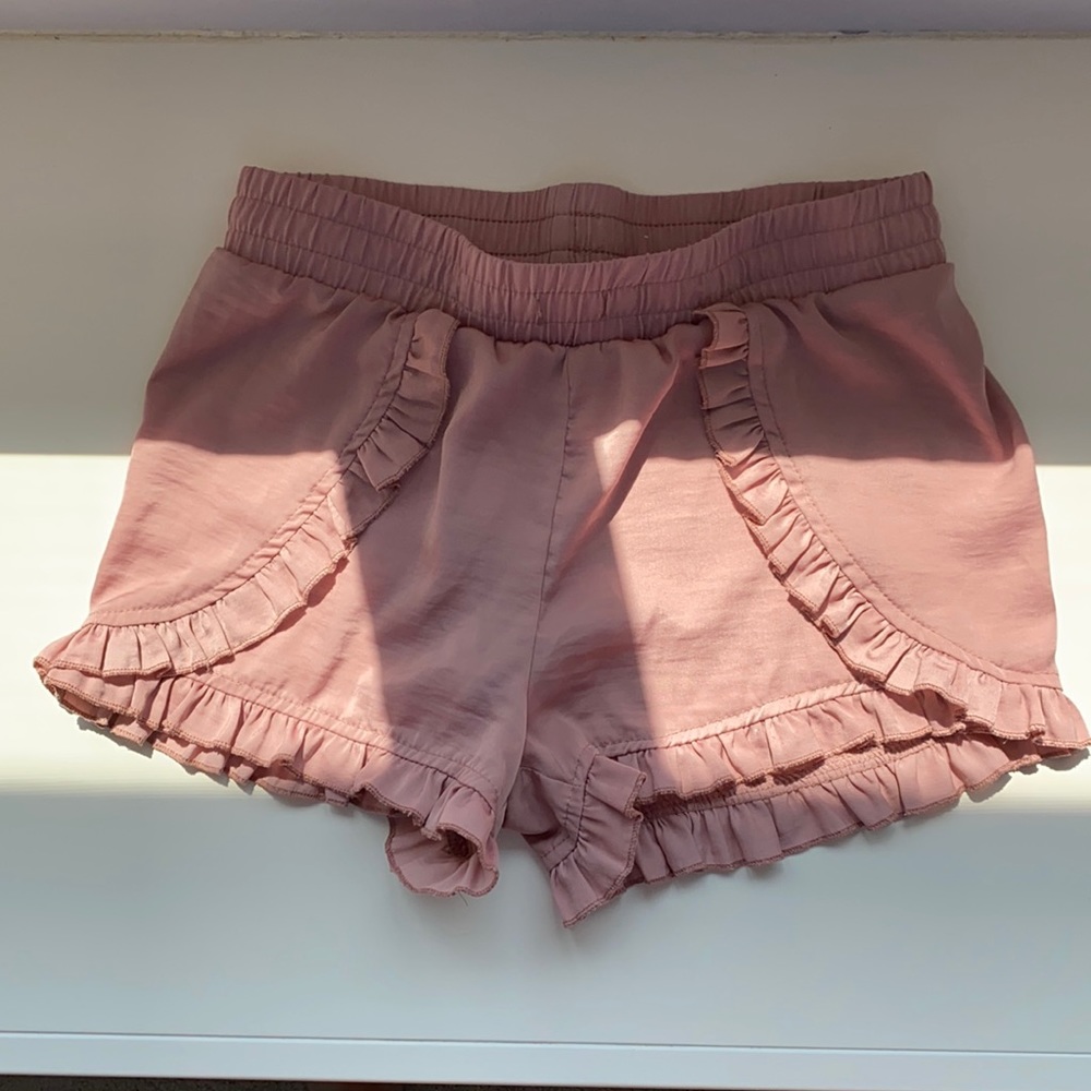 Women’s small flowy shorts!